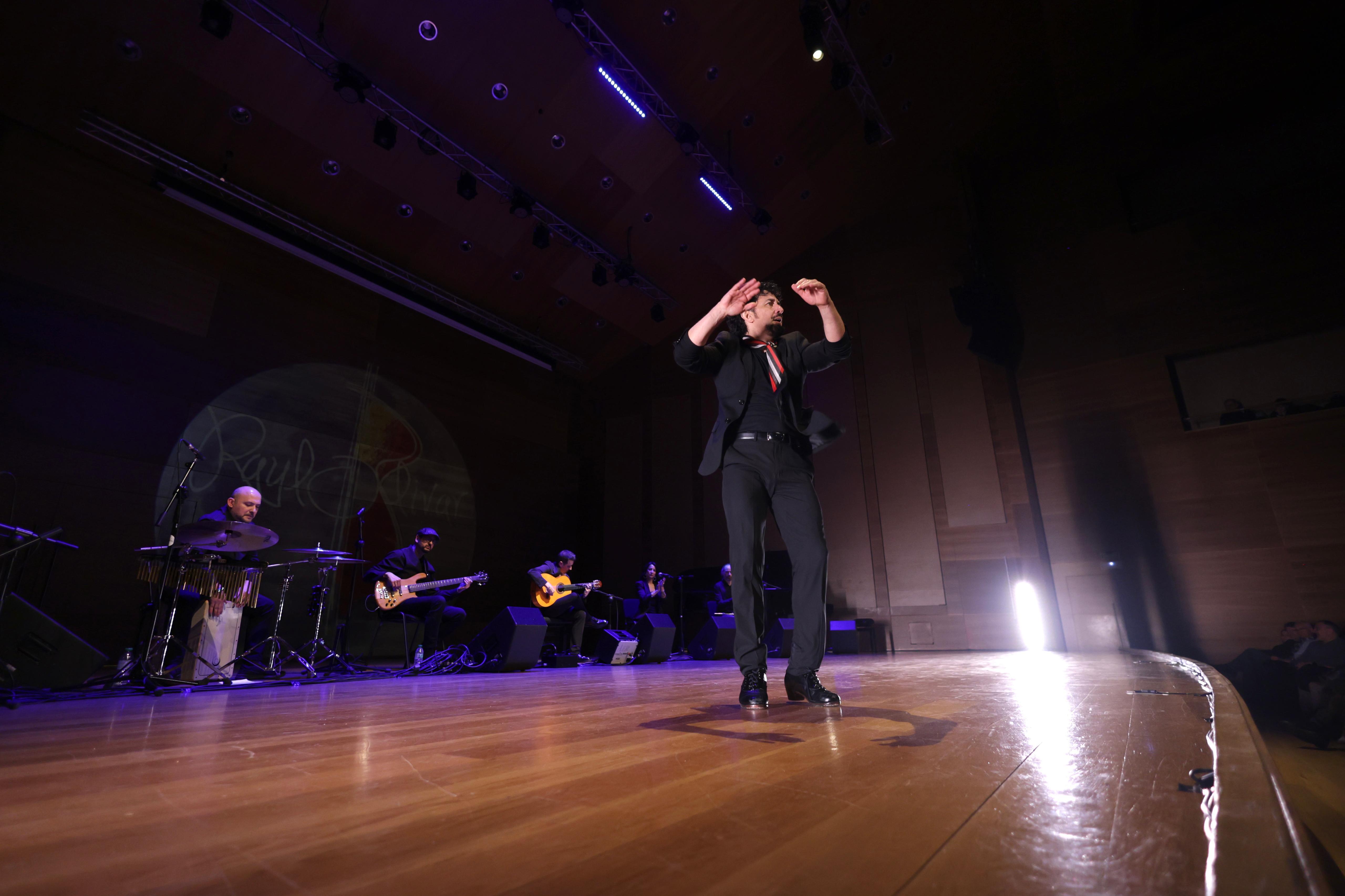 Raul Olivar - Presentación Mares y Lunas - Auditorio Miguel Delibes